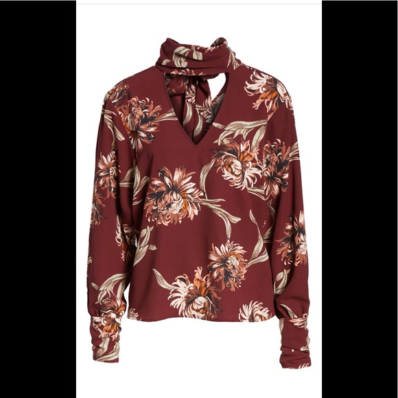 Blouse worn 1 time - Picture 3 of 4